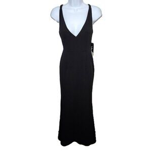 Lulu's Melora black gown Small NWT